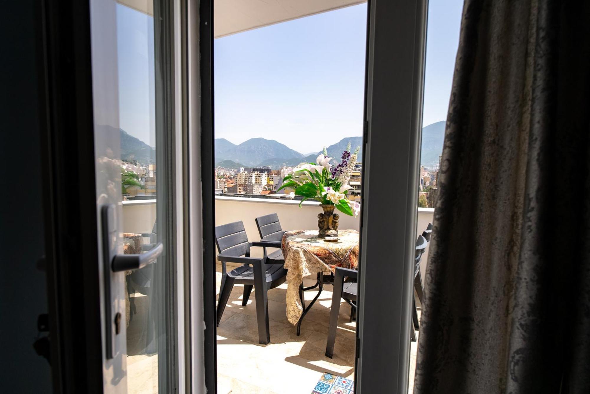 Apartment The Cloud Tirana