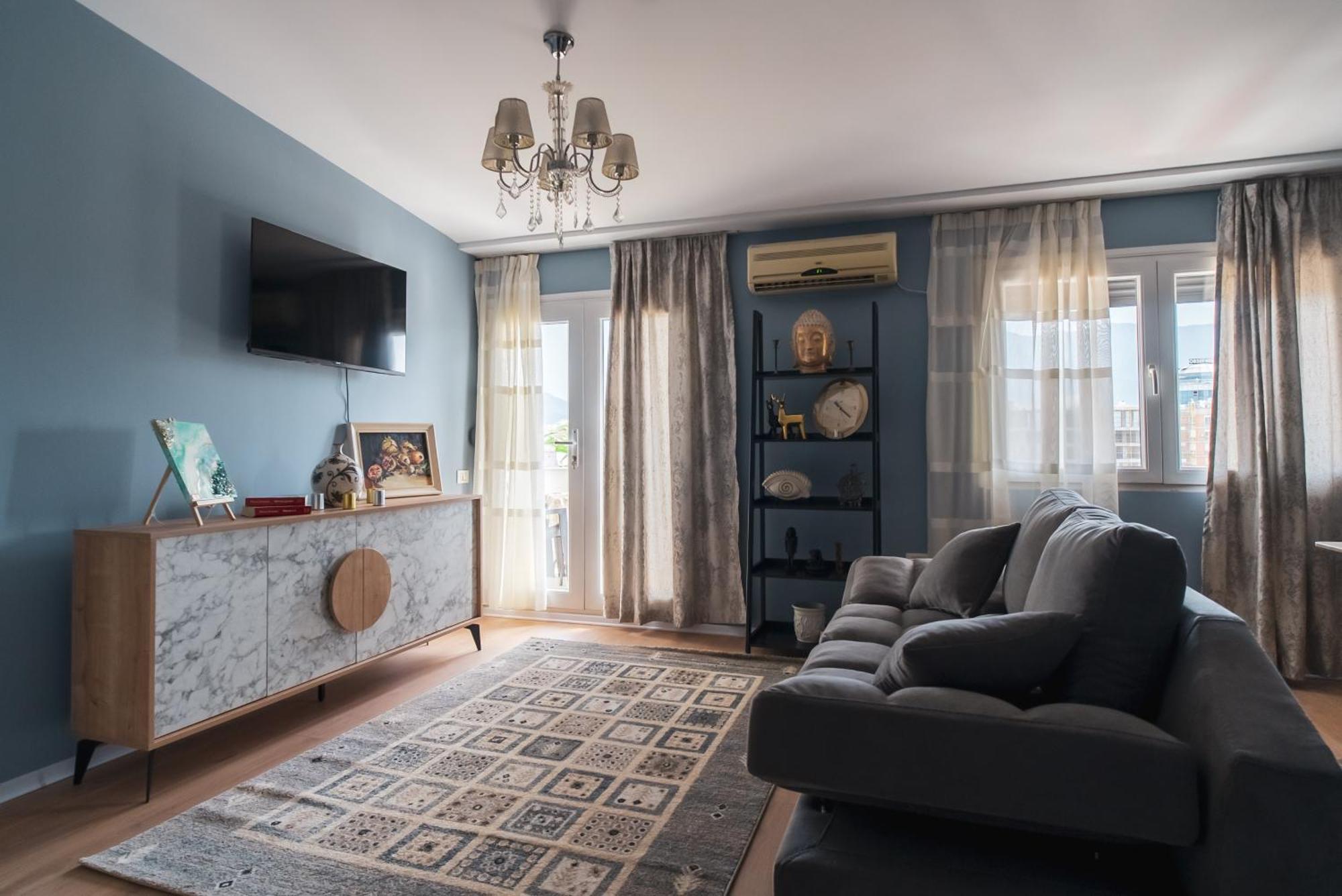 The Cloud Apartment *